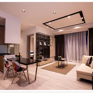 5* Apartahotel Expressionz Professional By Mykey